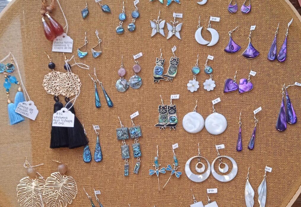 Aretes Abulon #70 Piedra natural Cornalina C/Chapa de oro Lety Avila