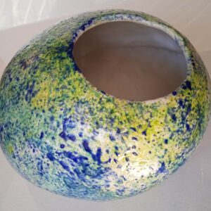 Round vase by Kim Bagatto